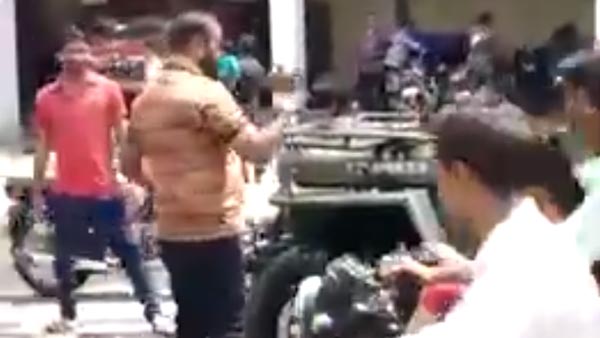 टिक टॉक वीडियो के लिए इस व्यक्ति ने जीप में लगा दी आग, पुलिस ने किया गिरफ्तार