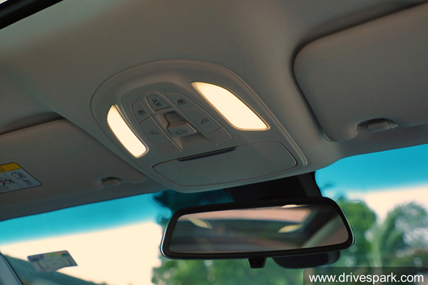 एमजी हेक्टर बिल्ड क्वालिटी छत से घुस रहा पानी शॉकिंग वीडियो