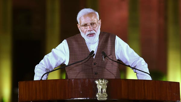 कार बाइक जीएसटी: वाहन पर जीएसटी कम होने की गुंजाईश कम कार बाइक जीएसटी: वाहन पर जीएसटी कम होने की गुंजाईश कम