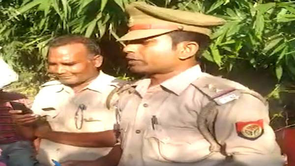 ट्रैफिक चालान पुलिसवाले ने खुद का काटा जुर्माना बिना हेलमेट 5000 रुपयें वीडियो