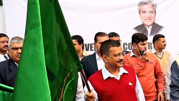 दिल्ली 100 नई बसें मुख्यमंत्री अरविंद केजरीवाल ने शुरू की क्लस्टर बसों की संख्या हुई 2000 के पार