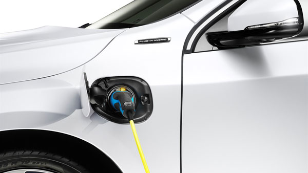 हाइब्रिड कार क्या है: तथ्य, अंतर फायदे व नुकसान