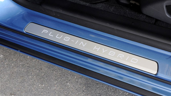 हाइब्रिड कार क्या है: तथ्य, अंतर फायदे व नुकसान