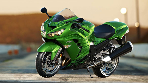 बाइक के शौकीन जॉन अब्राहम के गैरेज में हैं ये सुपरबाइक, देखें वीडियो