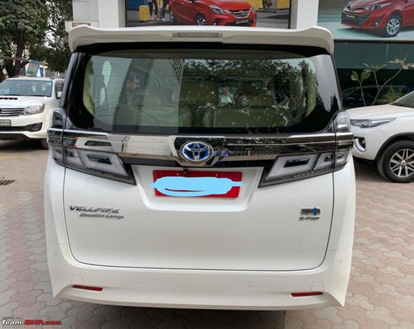 टोयोटा वेलफायर लॉन्च जल्द डीलरशिप में नजर आयी बुकिंग शुरू