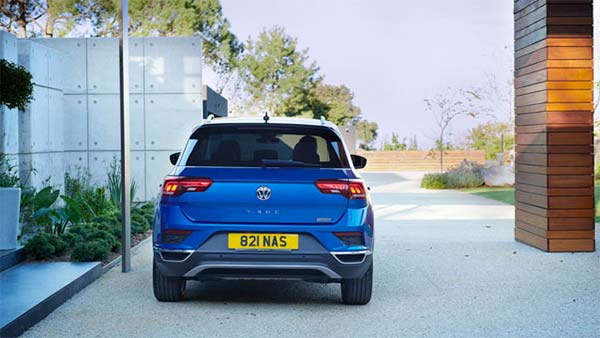 फॉक्सवैगन टी-रॉक भारत टेस्टिंग डिजाइन इंजन लॉन्च 2020