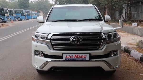 यह टोयोटा लैंड क्रूजर एसयूवी झेल सकता है आईईडी ब्लास्ट, देखें इस बुलेटप्रूफ कार का वीडियो यह टोयोटा लैंड क्रूजर एसयूवी झेल सकता है आईईडी ब्लास्ट, देखें इस बुलेटप्रूफ कार का वीडियो