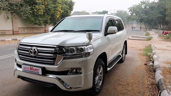 यह टोयोटा लैंड क्रूजर एसयूवी झेल सकता है आईईडी ब्लास्ट, देखें इस बुलेटप्रूफ कार का वीडियो यह टोयोटा लैंड क्रूजर एसयूवी झेल सकता है आईईडी ब्लास्ट, देखें इस बुलेटप्रूफ कार का वीडियो