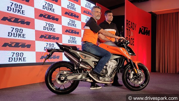 ये है साल 2019 की टॉप 10 प्रीमियम बाइक, देखें तस्वीरें