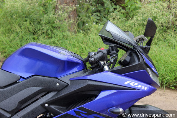 यामाहा आर15 बीएस6 लॉन्च कीमत 1.45 लाख रुपयें बुकिंग डिलीवरी जानकारी