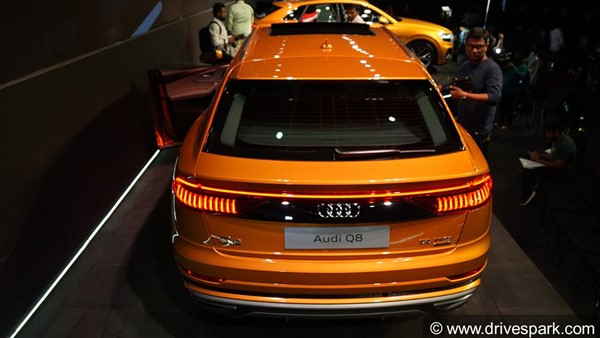 ऑडी क्यू8 प्राइस इंडिया लॉन्च: 1.33 करोड़ रुपये कीमत फीचर्स विराट कोहली पहले ग्राहक