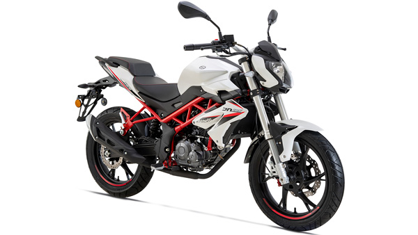 बेनेली बीएन125 स्पाई तस्वीरें फीचर्स इंजन लॉन्च जानकारी