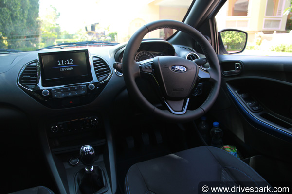 फोर्ड फिगो और एस्पायर के ऑटोमेटिक वैरिएंट की बुकिंग बंद, जाने क्या है वजह