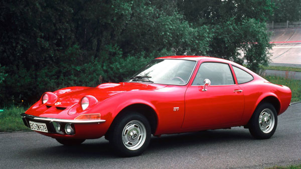 यह कार कंपनियां है 100 साल से भी ज्यादा पुरानी, नाम जानकर हो जाएंगे हैरान