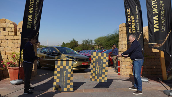 टाटा अल्ट्रोज का कस्टमाइजेशन पैक हुआ लॉन्च, कार के लुक और फीचर्स को इम्प्रूव करने के मिलेंगे विकल्प