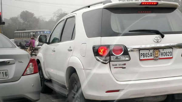 पंजाब पुलिस के आईजी की टोयोटा फॉर्च्यूनर का कटा चालान, जानिए कौन सा नियम तोड़ा