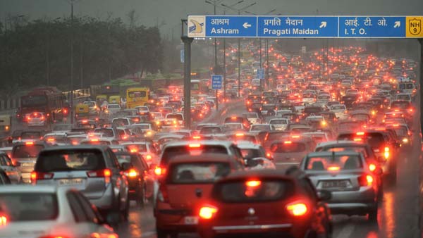 दुनिया के 5 सबसे ज्यादा ट्रैफिक वाले शहरों में 3 शहर भारत के, जाने कौन हैं ये