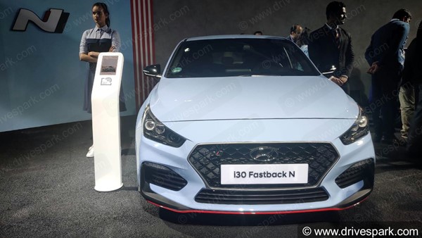 हुंडई आई30 एन फास्टबैक ऑटो एक्सपो 2020 पेश इंजन फीचर्स लॉन्च जानकारी