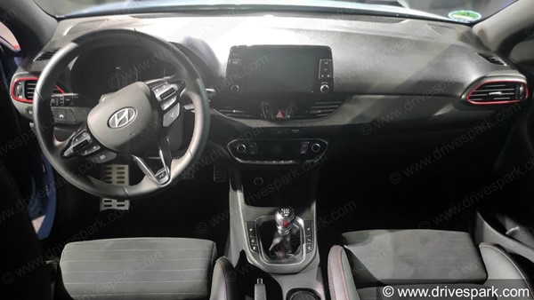 हुंडई आई30 एन फास्टबैक ऑटो एक्सपो 2020 पेश इंजन फीचर्स लॉन्च जानकारी