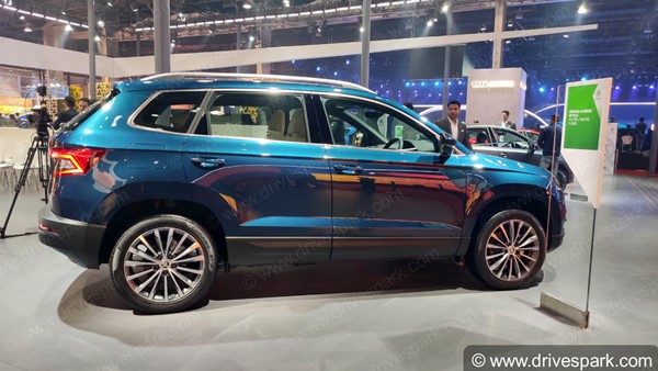 स्कोडा करोक का ऑटो एक्सपो में हुआ खुलासा, देखें तस्वीरें