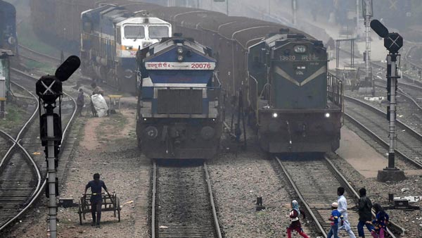 ट्रेन का डीजल इंजन अधिकतम कितनी बोगी खींच सकता है