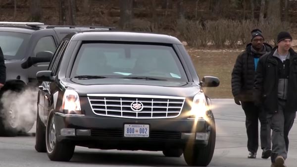 भारत दौरे में 'द बीस्ट' से अमेरिकी राष्ट्रपति डोनाल्ड ट्रंप करेंगे सफर, जानिए इस कार की खासियतें