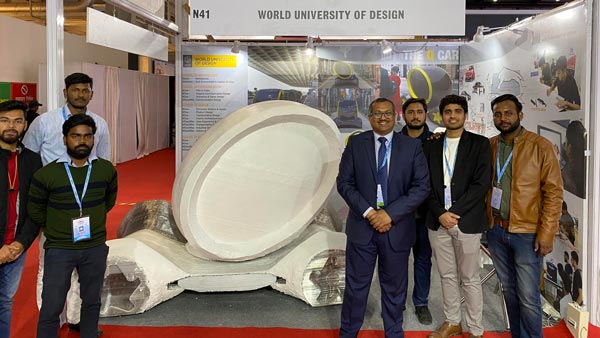 ऑटो एक्सपो 2020 में छात्रों ने पेश किया ड्राइवरलेस कार और इलेक्ट्रिक बाइक, देखें तस्वीरें