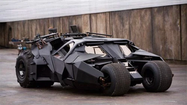 बैटमोबाइल के साथ 'द बैटमैन' का फर्स्ट लुक रिलीज, देखें कैसी दिखती है बैटमैन की नई कार