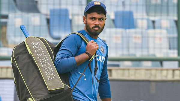 क्रिकेटर संजू सैमसन रॉयल एनफील्ड इंटरसेप्टर सवारी जानकारी