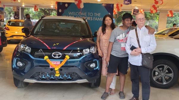 टाटा नेक्सन ईवी की डिलीवरी शुरू, पहला बैच ग्राहकों तक पहुंचा, देखें तस्वीरें