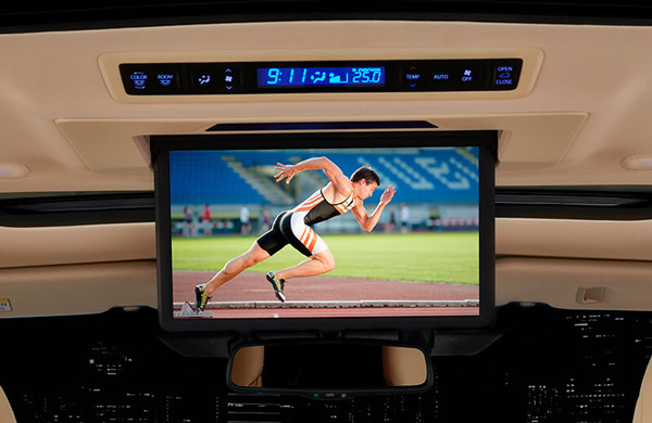 मलयालम सुपरस्टार मोहनलाल को मिली टोयोटा वेलफयर, देखें तस्वीरें