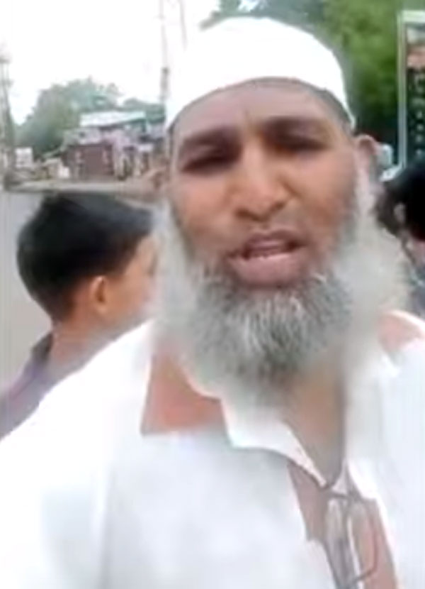 कोरोना लाॅकडाउन: स्कूटर चलाते हुए बनाया वीडियो, कहा- बाहर आकर लें राइड का मजा, हुआ गिरफ्तार