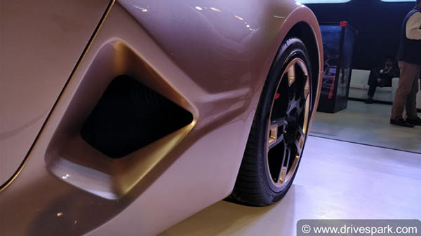 डीसी अवंती होगी भारत की पहली इलेक्ट्रिक स्पोर्ट्स कार, जानिए कब होगी लॉन्च डीसी अवंती होगी भारत की पहली इलेक्ट्रिक स्पोर्ट्स कार, जानिए कब होगी लॉन्च