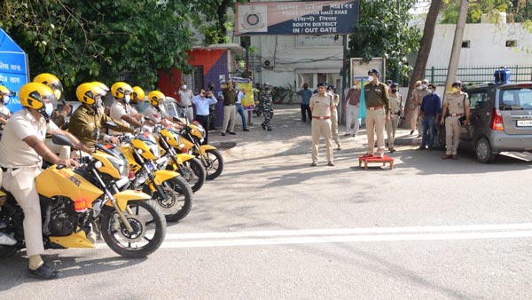 दिल्ली पुलिस ने बनाया कोविड स्क्वाॅड, 40 मोटरसाइकिलों से करेगी गश्ती