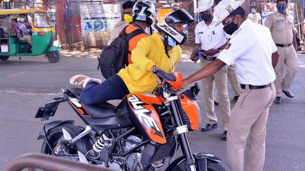 बैंगलोर पुलिस लॉकडाउन मरीज को दवाई पहुंचाने किया 800 किलोमीटर का सफ़र जानकारी