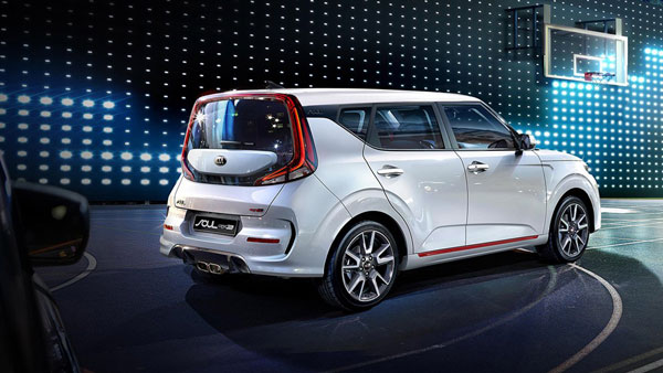 Kia Soul Hatchback Under Consideration For India: किया मोटर्स सोल पेट्रोल को भारत में कर सकती है लॉन्च