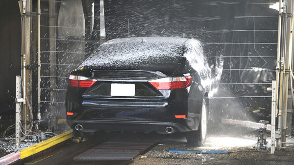 Car Sanitisation Business In India: कोरोना के चलते दिल्ली में वाहन सेनेटाइजेशन बना नया बिजनेस Car Sanitisation Business In India: कोरोना के चलते दिल्ली में वाहन सेनेटाइजेशन बना नया बिजनेस