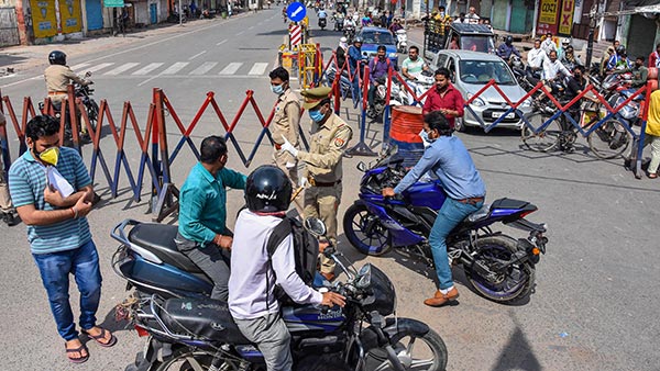 लॉकडाउन तेलंगाना 1.2 लाख वाहन जब्त जानकारी