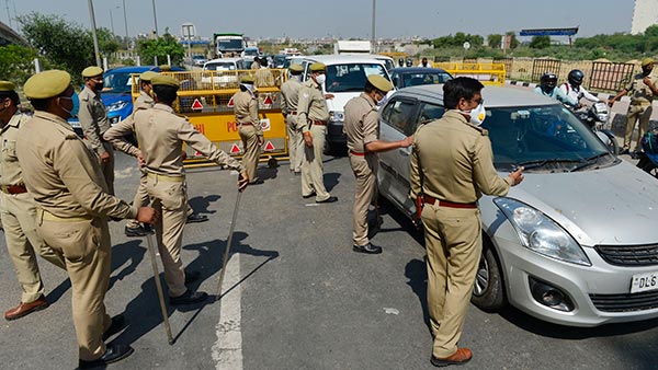 अपनी ही शादी में पुलिस जीप में पहुंचा दूल्हा, वजह जानकर सब हुए हैरान