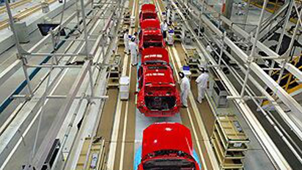 New Automotive Regulation Put On Hold: नए मोटर वाहन सुरक्षा मानकों को देरी से लागू करेगी सरकार