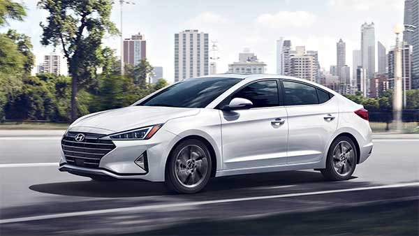 Hyundai Elantra ‘S’ Variant Discontinued: हुंडई एलांट्रा 'एस' वैरिएंट हुया बंद, कीमत अब 18.49 लाख रुपये से शुरू Hyundai Elantra ‘S’ Variant Discontinued: हुंडई एलांट्रा 'एस' वैरिएंट हुया बंद, कीमत अब 18.49 लाख रुपये से शुरू