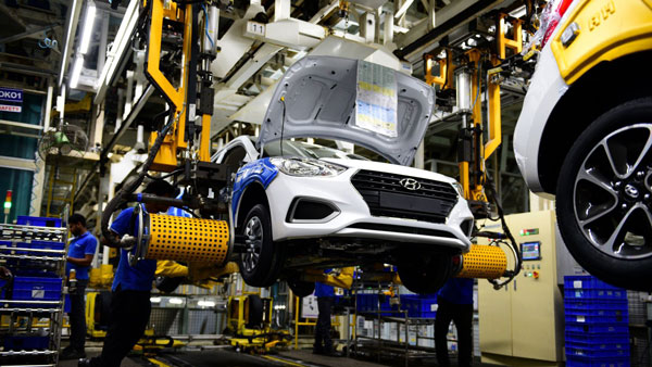 Survey Revealed Boost In Online Car Sales: लाॅकडाउन के बाद बढ़ेगी ऑनलाइन कारों की बिक्री Survey Revealed Boost In Online Car Sales: लाॅकडाउन के बाद बढ़ेगी ऑनलाइन कारों की बिक्री