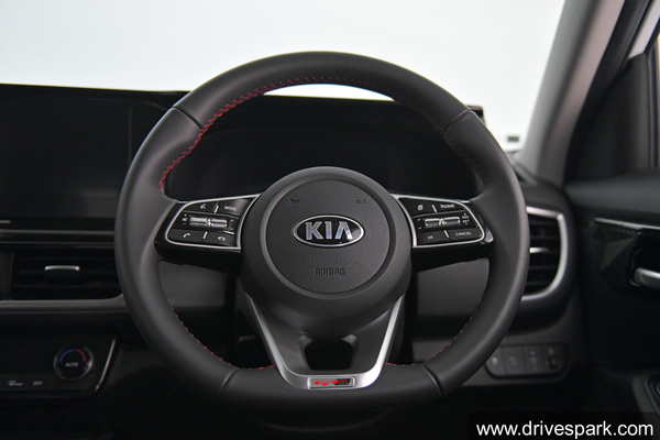 Kia Care Campaign Launched: किया मोटर्स अब करेगी कार को सेनेटाईज, लायी नई सर्विस