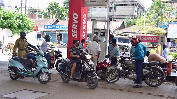 लॉकडाउन 3.0 में घर से निकलने पर गृह मंत्रालय ने लगाए हैं क्या नियम और दी है क्या छूट, जानें यहां