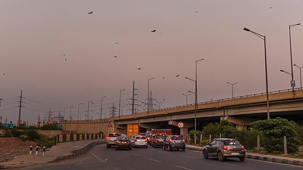 लॉकडाउन 3.0 में घर से निकलने पर गृह मंत्रालय ने लगाए हैं क्या नियम और दी है क्या छूट, जानें यहां