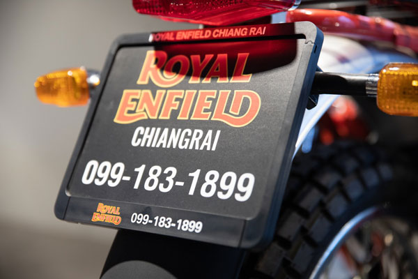 Royal Enfield Opens Mobile Showroom: रॉयल एनफील्ड ने खोला चलता-फिरता शोरूम, क्या भारत में भी हो सकता है एक अच्छा विकल्प?
