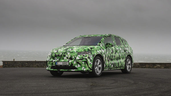 Skoda Enyaq iV Electric SUV Teased: स्कोडा ने एनियाक आईवी इलेक्ट्रिक एसयूवी का टीजर किया जारी