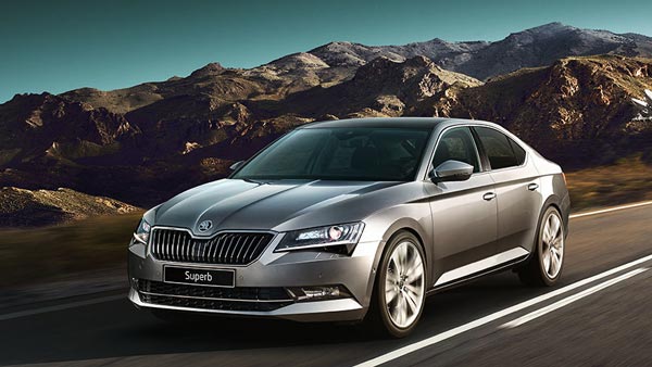 2020 Skoda Superb L&K Reaches Dealerships: स्कोडा सुपर्ब लॉरेन एंड क्लेमेंट डीलरशिप पर पहुंची