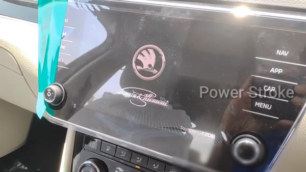 2020 Skoda Superb L&K Reaches Dealerships: स्कोडा सुपर्ब लॉरेन एंड क्लेमेंट डीलरशिप पर पहुंची