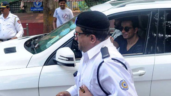 Sonu Sood's Car Collection: सोनू सूद कार कलेक्शन जानकारी